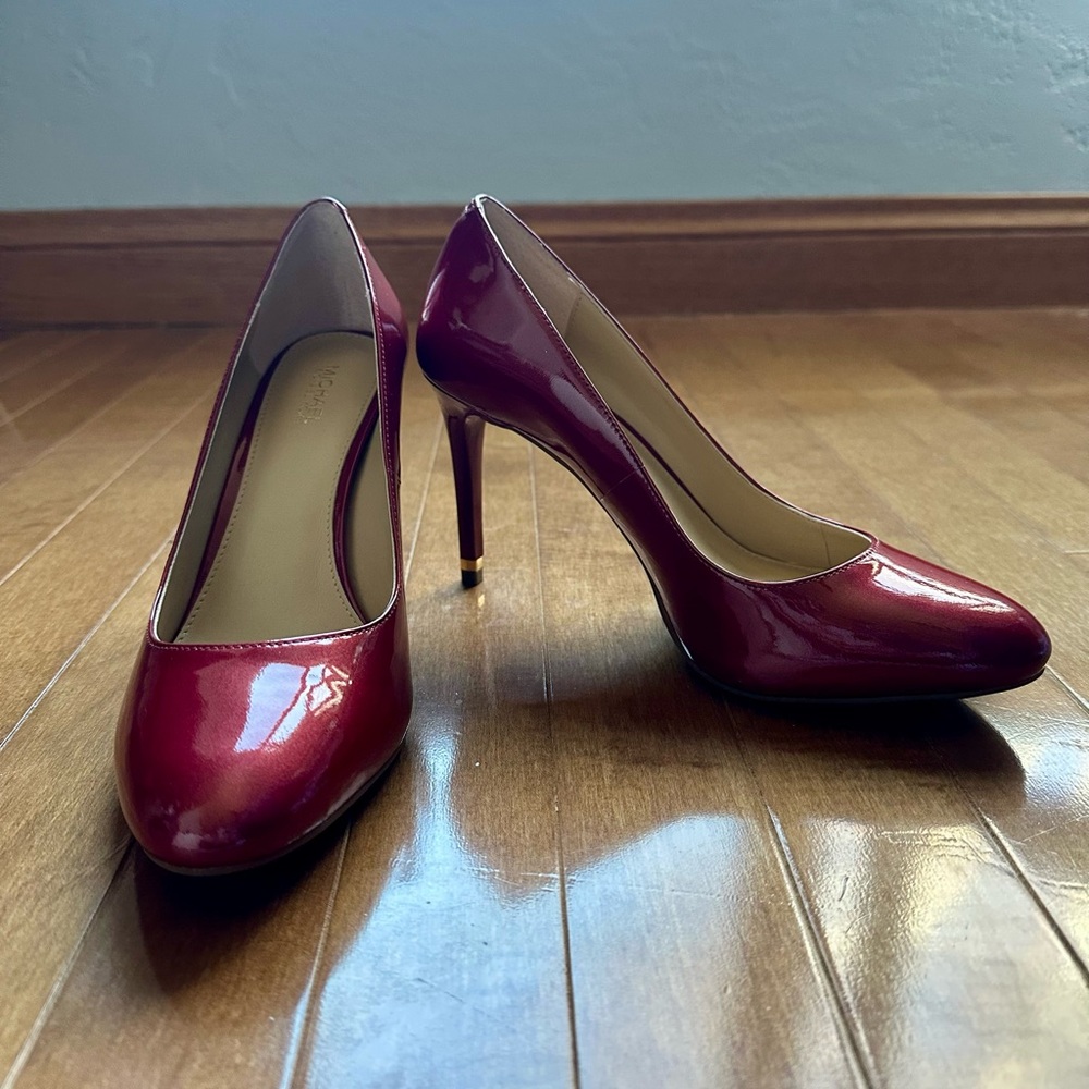Michael Kors Ashby Flex Patent Leather Pump Size 8